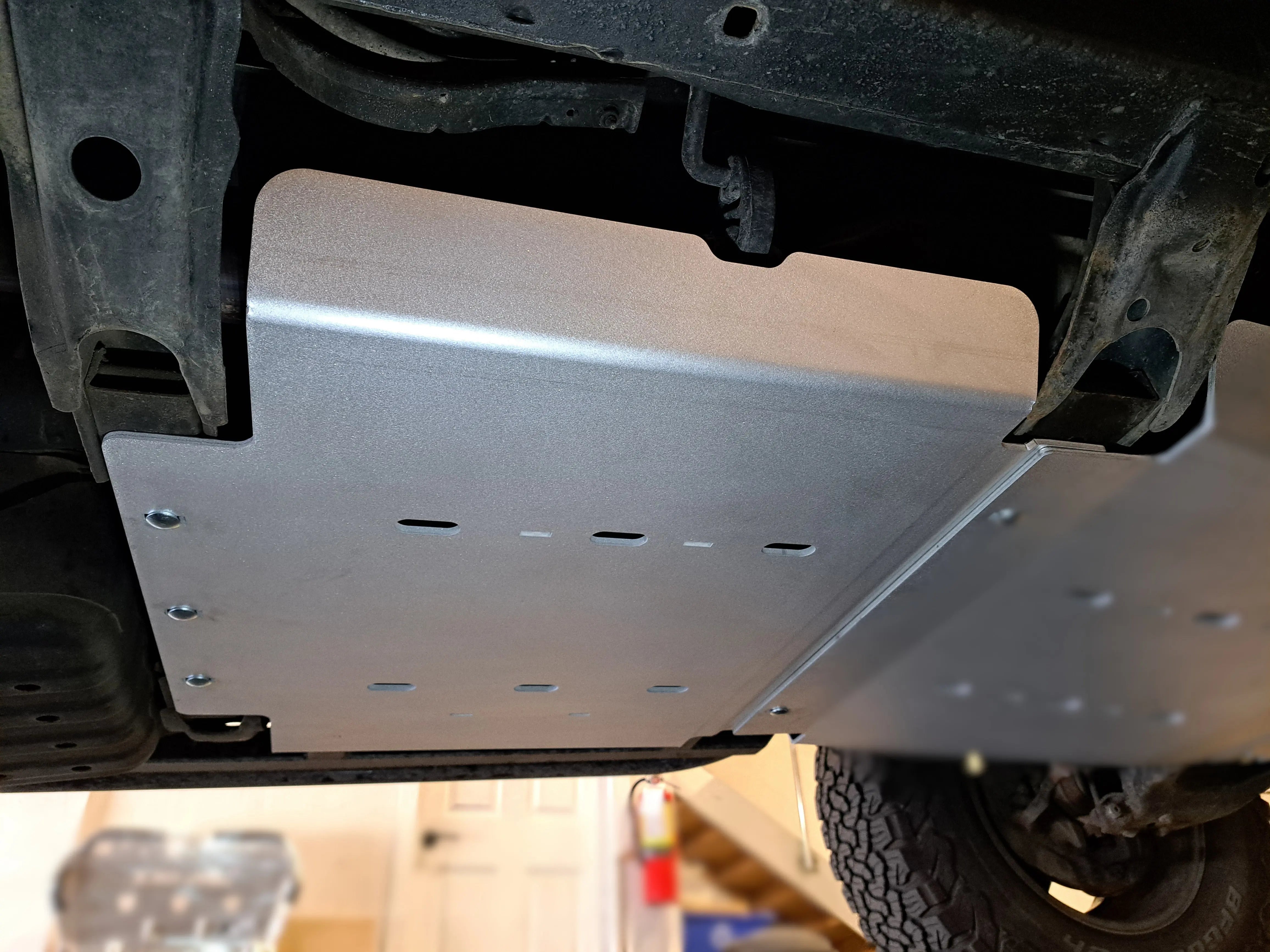 '96-'02 4RUNNER T-Case Skid Plate Kit OK EXPEDITION